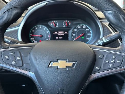 Used 2022 Chevrolet Malibu LT image 36