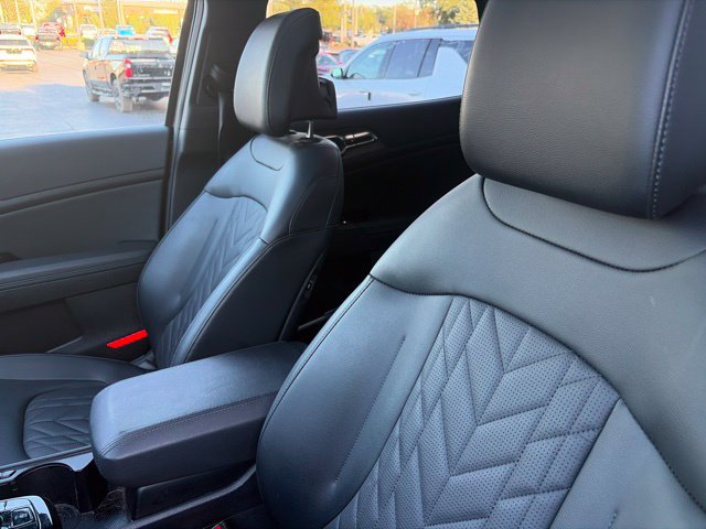 Used 2025 Kia Sportage X-Line w/ Premium Package AWD/4WD image 8