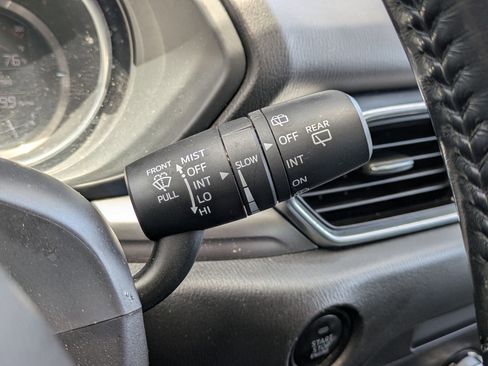 Used 2018 MAZDA CX-5 Sport FWD image 16