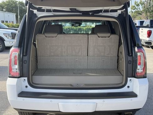 Used 2019 GMC Yukon SLT w/ Premium Edition RWD image 11