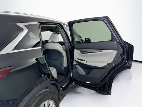 Used 2023 INFINITI QX50 Luxe AWD/4WD image 30