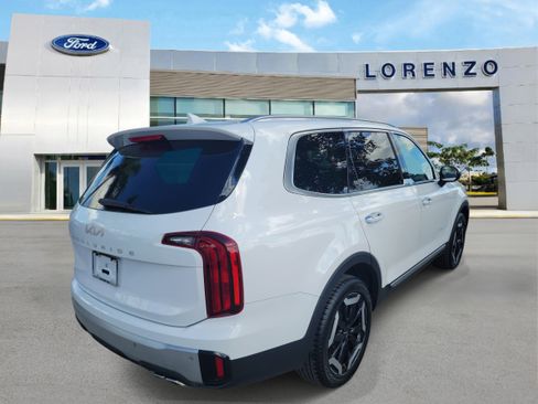 Used 2024 Kia Telluride S FWD image 5