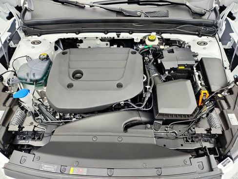 New 2026 Volvo XC40 B5 Plus w/ Protection Package Premier image 28