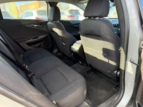 Used 2023 Chevrolet Malibu RS FWD image 28