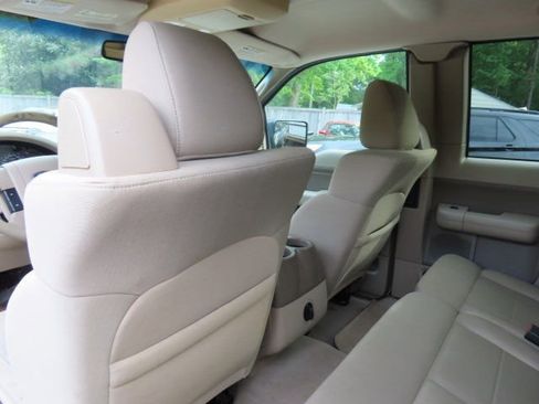 Used 2007 Ford F150 XLT AWD/4WD image 13