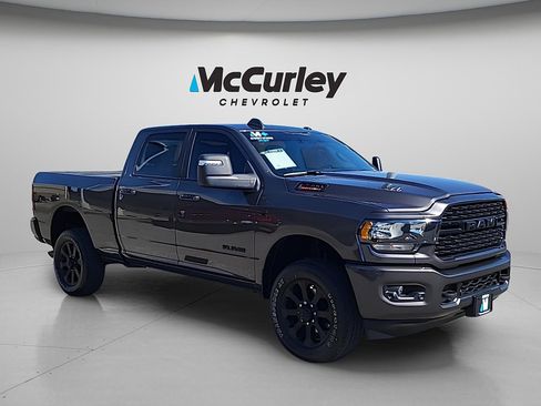 Used 2024 RAM 2500 Big Horn w/ Night Edition AWD/4WD image 1