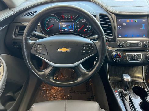 Used 2014 Chevrolet Impala LT FWD image 16