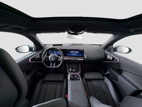 Used 2025 BMW X3 xDrive30i w/ Premium Package image 9