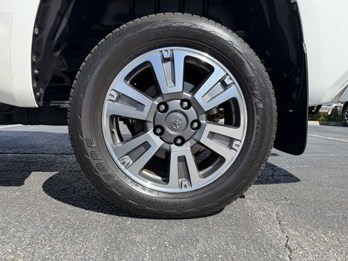 Used 2018 Toyota Tundra Platinum image 19