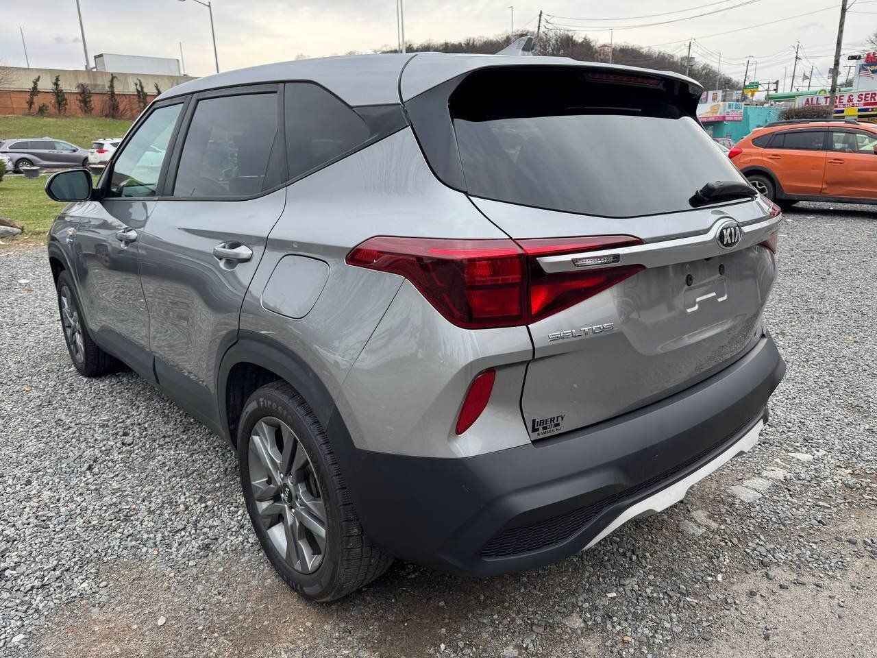Used 2021 Kia Seltos LX AWD/4WD image 7