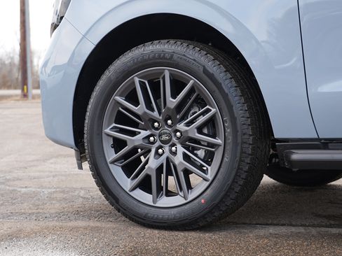 New 2026 Ford Expedition Max Platinum w/ Stealth Appearance Package image 13