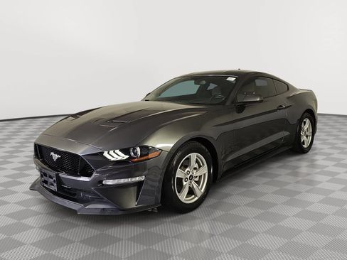 Used 2020 Ford Mustang Coupe RWD image 4