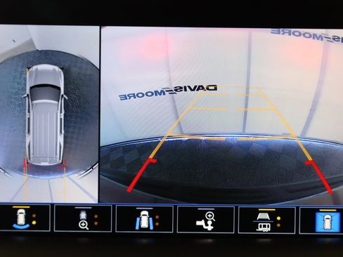 Used 2021 Chevrolet Tahoe RST w/ Luxury Package image 23