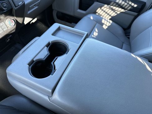 Used 2021 Ford F550 4x4 Regular Cab Super Duty image 19