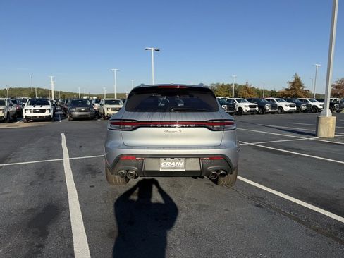 Used 2022 Porsche Macan S w/ Premium Package Plus image 6