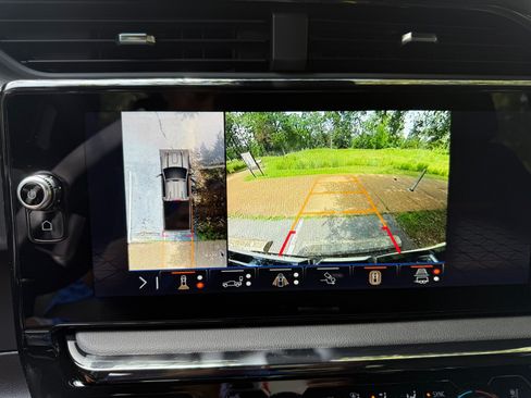 Used 2026 GMC Sierra 2500 AT4 w/ AT4 Premium Plus Package AWD/4WD image 34