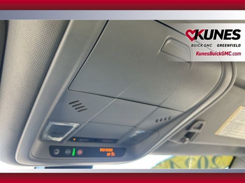 Used 2024 Chevrolet Equinox LT image 27