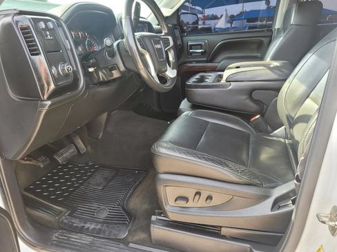 Used 2015 GMC Sierra 1500 SLE w/ SLE Value Package RWD image 2