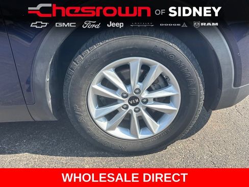 Used 2020 Kia Sorento FWD V6 image 12