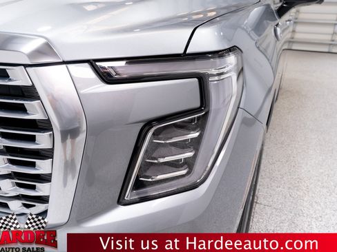 Used 2025 GMC Yukon Denali w/ Denali Reserve Package RWD image 8
