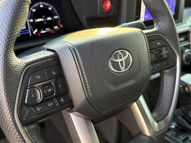 Used 2024 Toyota Tacoma TRD Off-Road AWD/4WD image 29