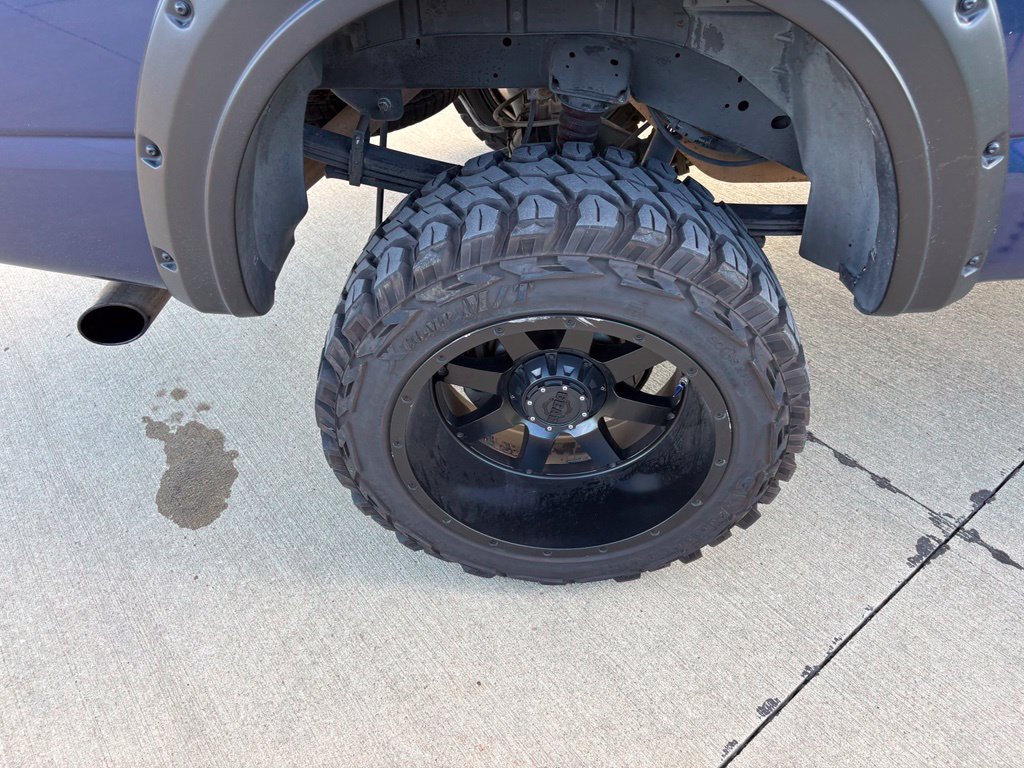 Used 2017 Nissan Titan SL AWD/4WD image 30