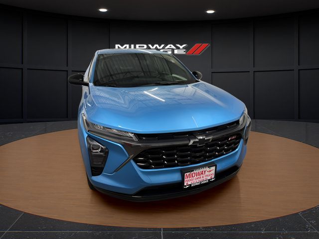 Used 2025 Chevrolet Trax RS w/ Sunroof Package FWD image 5
