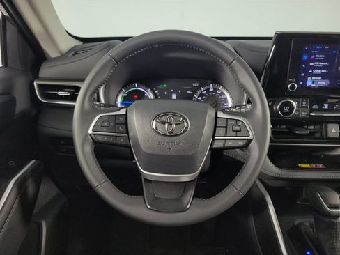 Used 2026 Toyota Highlander XLE AWD/4WD image 19