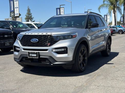 Certified 2023 Ford Explorer ST w/ Equipment Group 401A AWD/4WD image 5