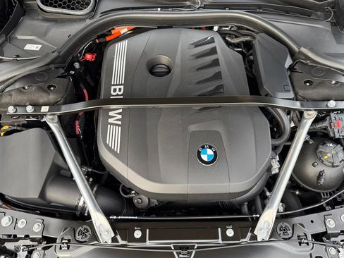 Certified 2026 BMW 750e xDrive AWD/4WD image 36