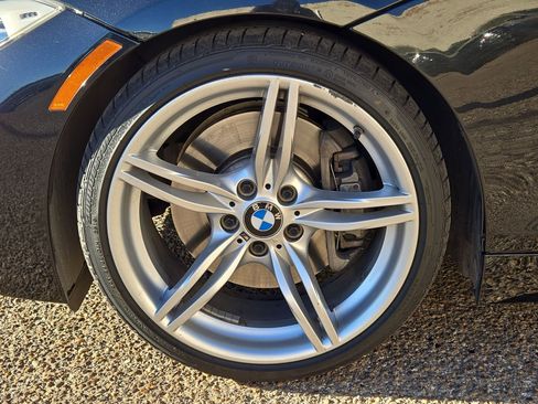 Used 2011 BMW Z4 sDrive35is image 11