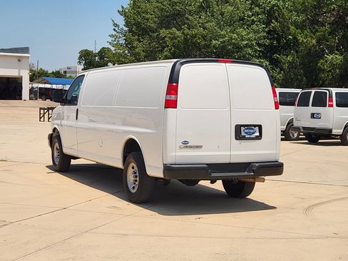 Used 2023 Chevrolet Express 2500 Extended w/ Driver Convenience Package RWD image 5