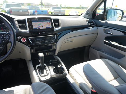 Used 2017 Honda Ridgeline RTL-E image 21