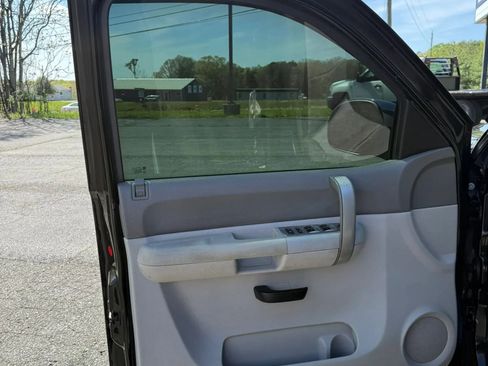 Used 2008 Chevrolet Silverado 1500 W/T w/ Towing Package image 19