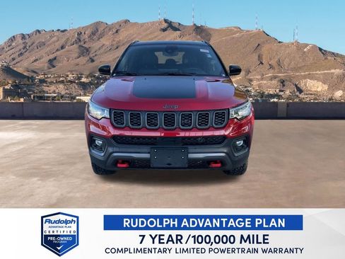 Used 2025 Jeep Compass Trailhawk image 9