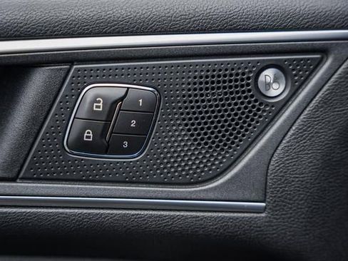 Used 2019 Ford Edge ST w/ Convenience Package image 39