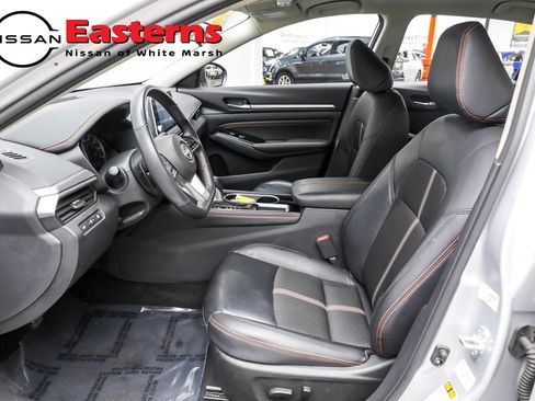 Used 2023 Nissan Altima 2.5 SR image 14