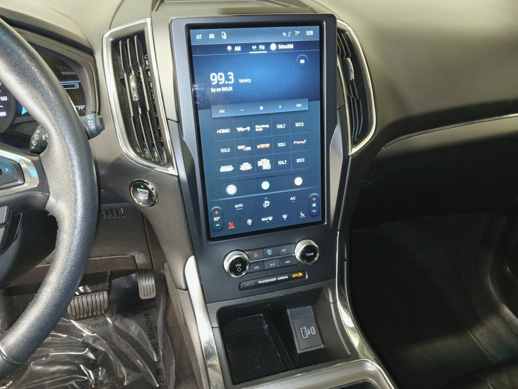 Used 2024 Ford Edge Titanium AWD/4WD image 18