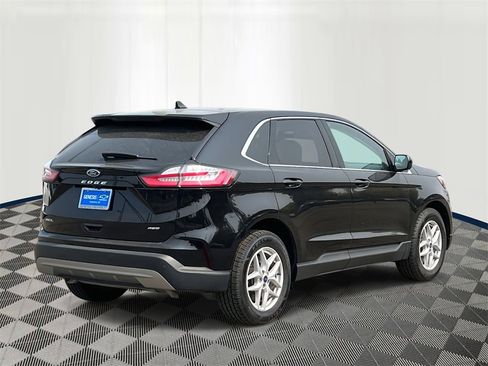 Used 2022 Ford Edge SEL image 5