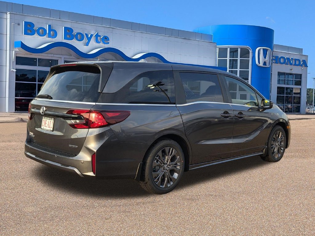 New 2027 Honda Odyssey Touring image 4