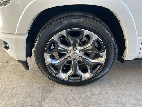 Used 2023 RAM 1500 Limited AWD/4WD image 14
