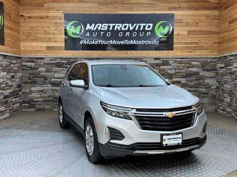 Used 2022 Chevrolet Equinox LT AWD/4WD image 2