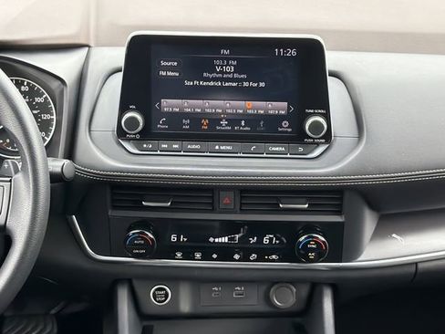 Certified 2023 Nissan Rogue SV image 5