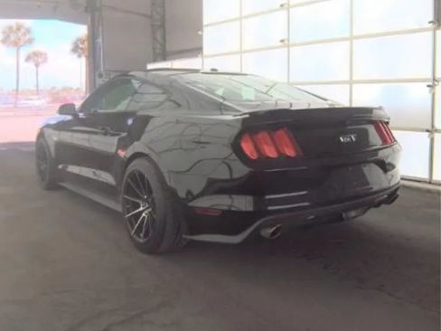 Used 2016 Ford Mustang GT Premium RWD image 5