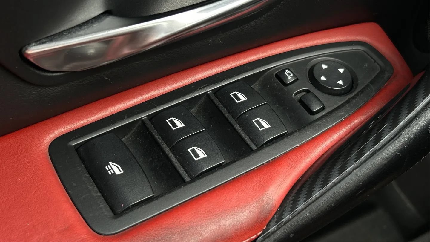 Used 2016 BMW M4 Convertible RWD image 42