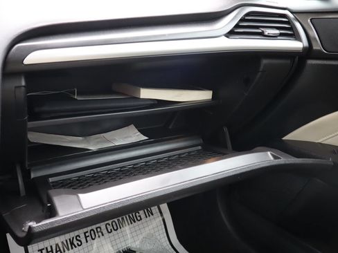 Used 2017 Ford Fusion Energi Titanium FWD image 38