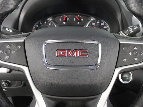 Used 2023 GMC Terrain SLE w/ Driver Convenience Package image 13