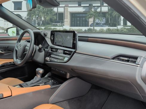 Certified 2025 Lexus ES 350 w/ Premium Package FWD image 30