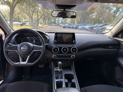 Used 2025 Nissan Sentra SV image 28
