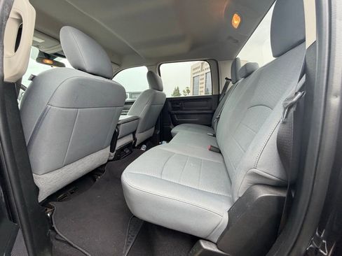 Used 2018 RAM 1500 Express w/ Black Ram 1500 Express Group image 7